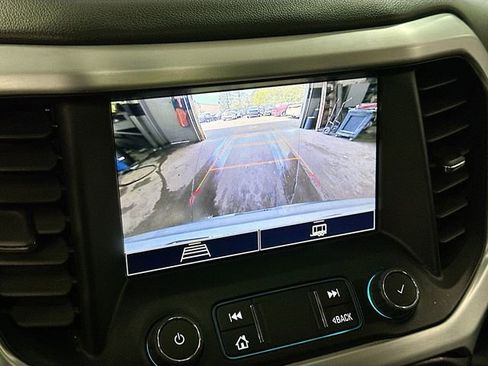 Used 2023 GMC Acadia SLE w/ Driver Convenience Package AWD/4WD image 14