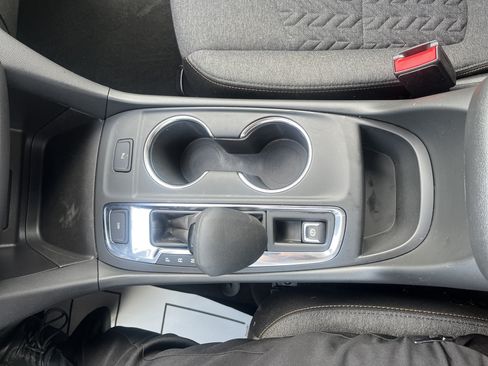 Used 2024 Chevrolet Equinox LT AWD/4WD image 27