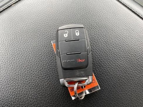 Used 2022 RAM 3500 Tradesman image 37