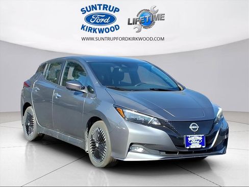 Used 2023 Nissan Leaf SV Plus image 2