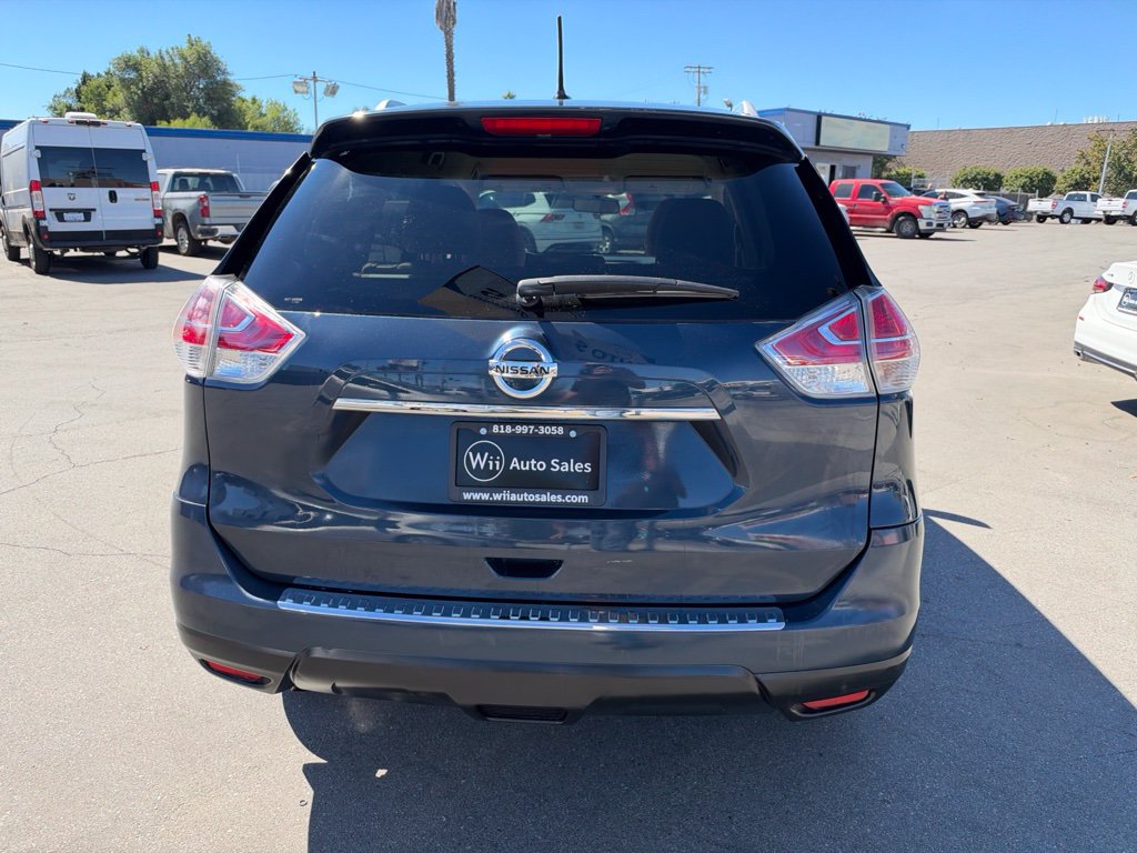 Used 2016 Nissan Rogue SV FWD image 6