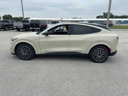 Used 2025 Ford Mustang Mach-E Premium AWD/4WD image 2