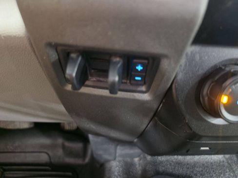 Used 2020 Ford F250 XL w/ Power Equipment Group AWD/4WD image 33