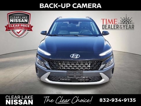 Used 2022 Hyundai Kona Limited w/ Cargo Package FWD image 2