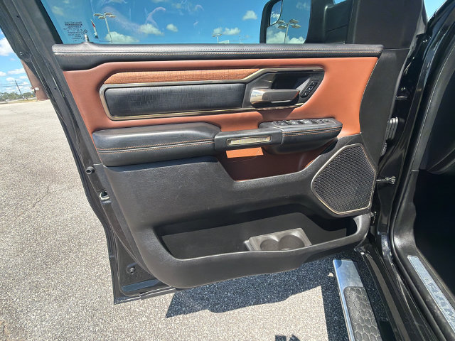 Used 2022 RAM 1500 Limited w/ Body Color Bumper Group AWD/4WD image 10