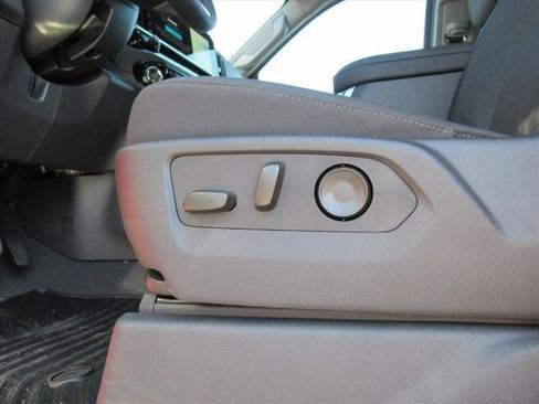 New 2026 Chevrolet Silverado 1500 LT image 18