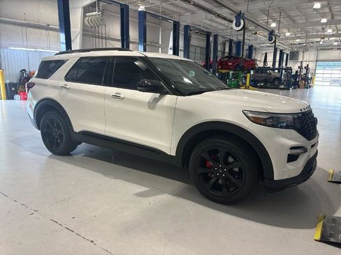 Certified 2023 Ford Explorer ST w/ Equipment Group 401A AWD/4WD image 3