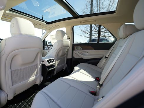 New 2026 Mercedes-Benz GLE 450 4MATIC image 40