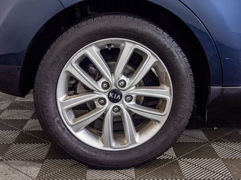 Used 2018 Kia Soul + FWD image 49