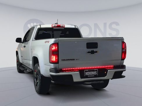 Used 2017 Chevrolet Colorado LT w/ Redline Special Edition image 10