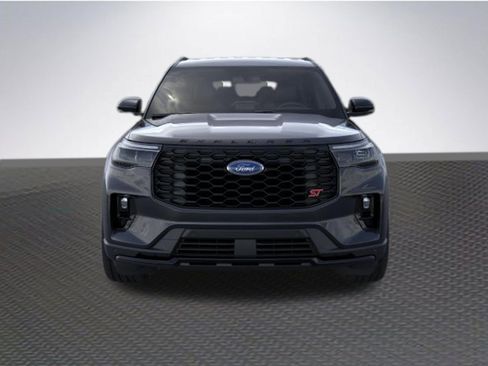 New 2026 Ford Explorer ST RWD image 6