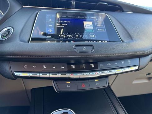 Used 2023 Cadillac XT4 Premium Luxury AWD/4WD image 21