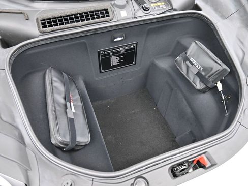 Used 2025 Ferrari 296 GTS image 32