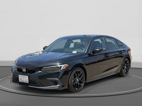 Used 2024 Honda Civic Sport image 1