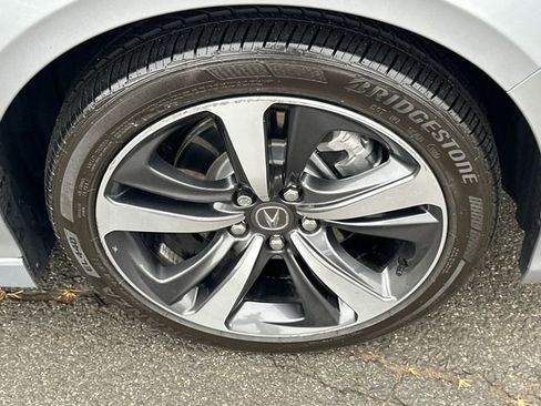 Used 2024 Acura TLX w/ Technology Package image 7