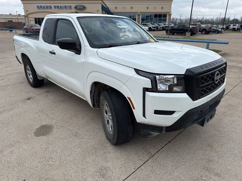Used 2024 Nissan Frontier S w/ S Utility Package image 17