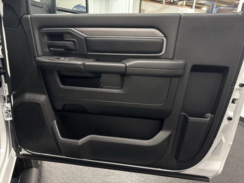New 2026 RAM 3500 Tradesman AWD/4WD image 35