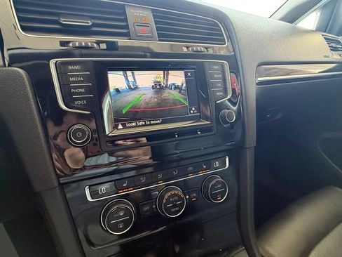 Used 2015 Volkswagen Golf TDI SEL FWD image 38