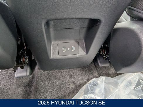 New 2026 Hyundai Tucson SE image 17