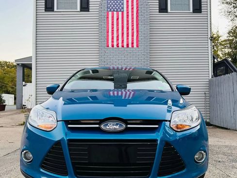 Used 2012 Ford Focus SE image 2