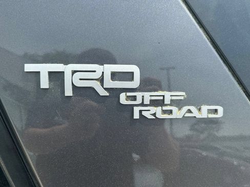 Used 2023 Toyota 4Runner TRD Off-Road Premium w/ Moonroof Package AWD/4WD image 39