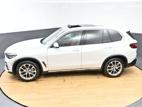 Used 2022 BMW X5 xDrive40i AWD/4WD image 47