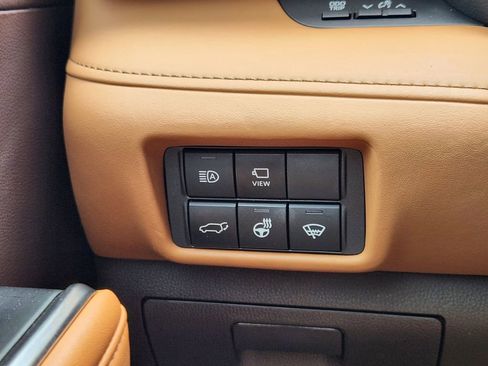 Used 2022 Toyota Highlander Platinum image 21