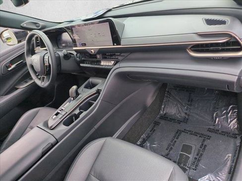 Certified 2023 Toyota Crown AWD/4WD image 22