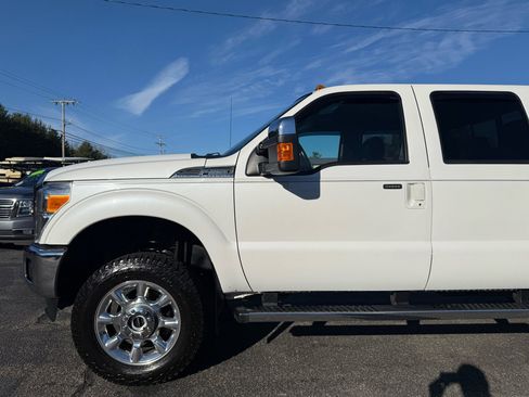 Used 2015 Ford F350 Lariat w/ Chrome Package image 5