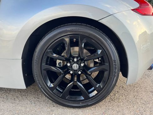 Used 2018 Nissan 370Z Touring image 30