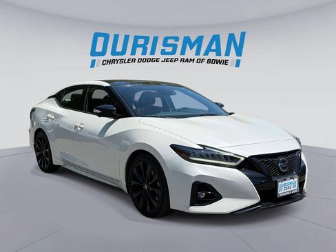 Used 2022 Nissan Maxima SR w/ Sport Mat Group FWD image 1