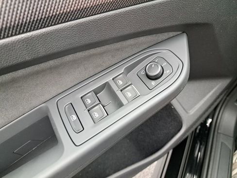 New 2025 Volkswagen GTI SE image 33