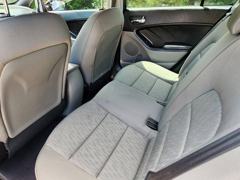 Used 2016 Kia Forte LX FWD image 7