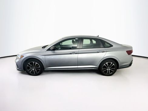 Used 2023 Volkswagen Jetta Sport FWD image 4