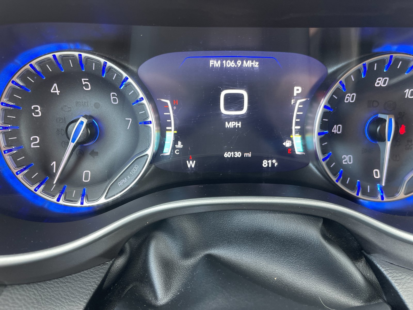 Used 2024 Chrysler Pacifica Touring-L FWD image 31