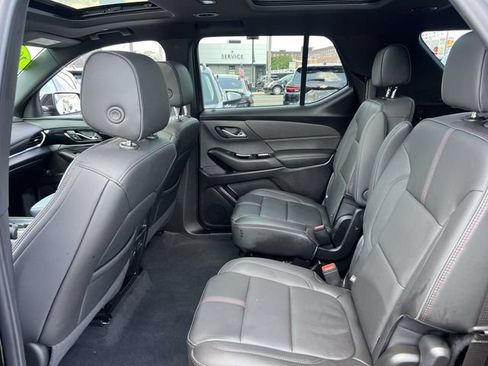 Used 2023 Chevrolet Traverse RS AWD/4WD image 12