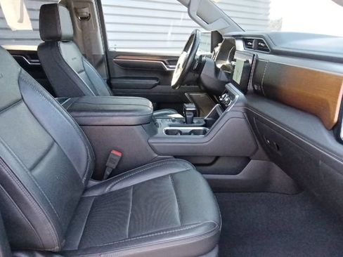 Used 2025 GMC Sierra 1500 Denali AWD/4WD image 31
