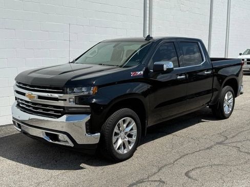 Used 2020 Chevrolet Silverado 1500 LTZ w/ LTZ Plus Package AWD/4WD image 35