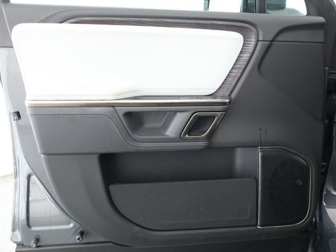 Used 2024 Rivian R1S Adventure AWD/4WD image 9