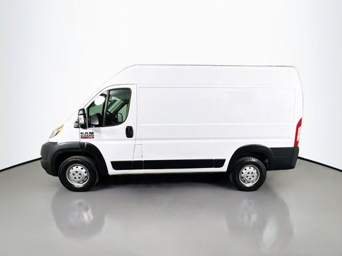 Used 2022 RAM ProMaster 2500 FWD image 2