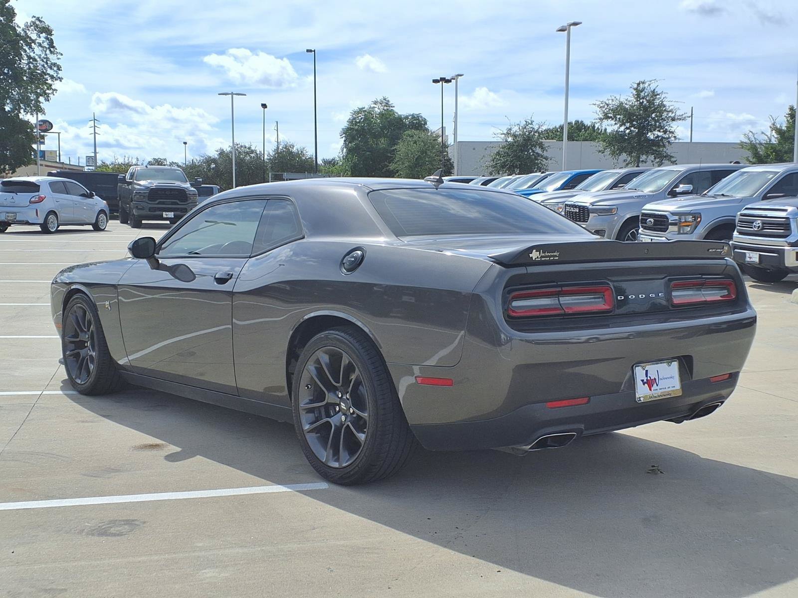 Used 2022 Dodge Challenger R/T Scat Pack w/ Shaker Package RWD image 2