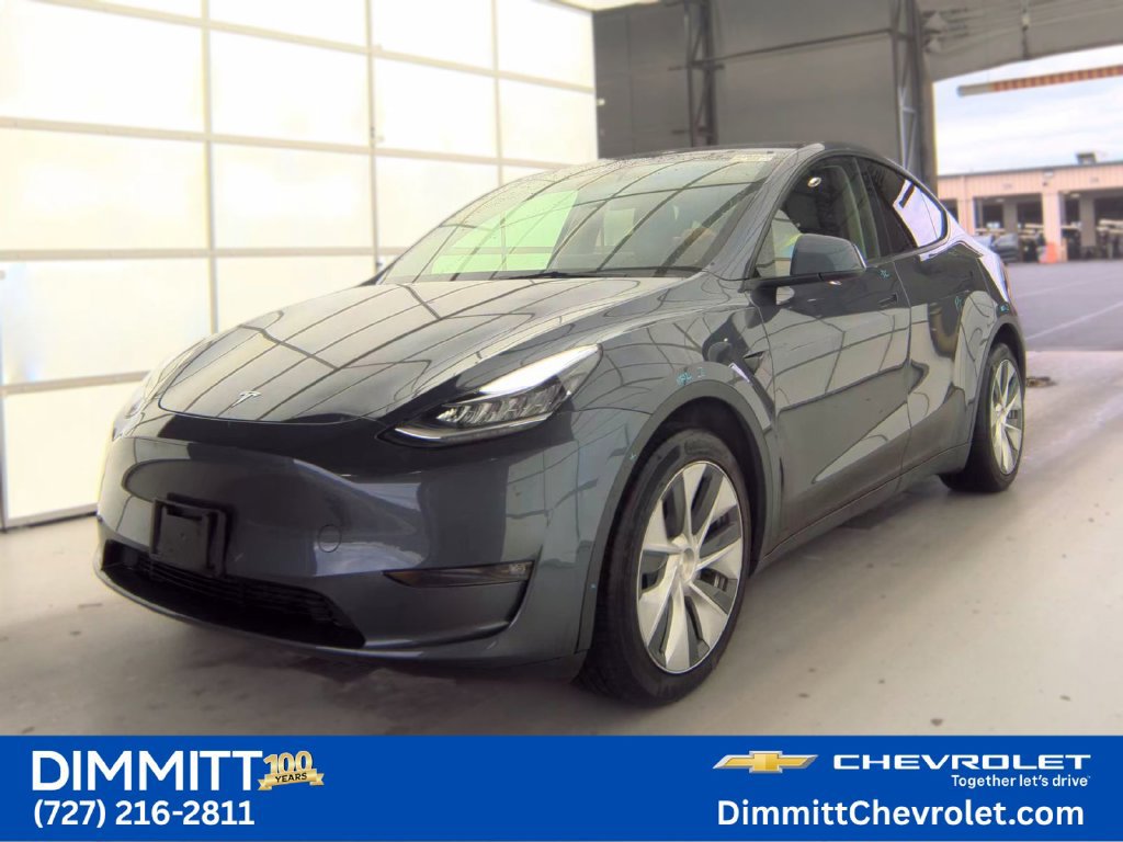 Used 2023 Tesla Model Y Long Range AWD/4WD image 1