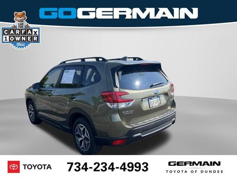 Used 2023 Subaru Forester Premium AWD/4WD image 10