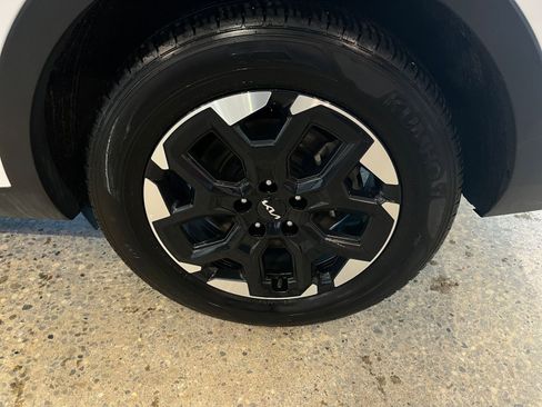 Used 2024 Kia Sorento S image 31