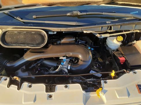 Used 2016 Ford Transit 350 XL image 17