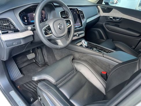 Used 2023 Volvo XC90 B6 Ultimate image 35