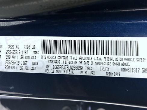 Used 2020 RAM 1500 Laramie AWD/4WD image 25