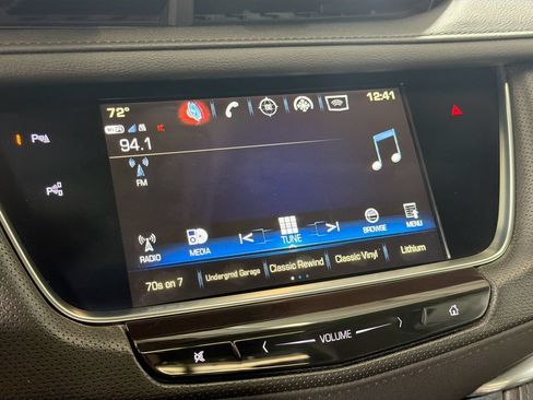 Used 2019 Cadillac XT5 Premium Luxury w/ Driver Assist Package AWD/4WD image 16