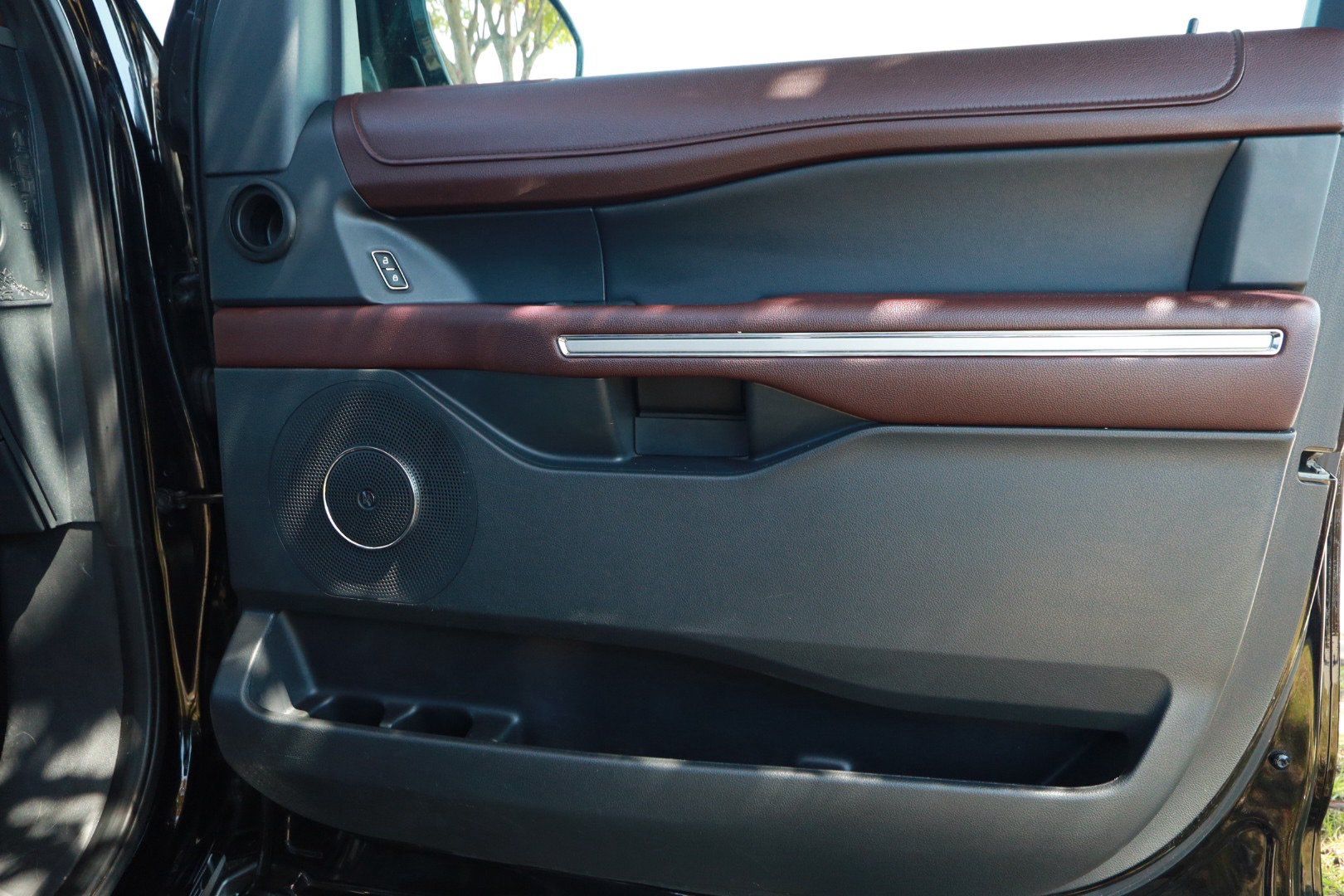 Used 2023 Ford Expedition Max Limited RWD image 33