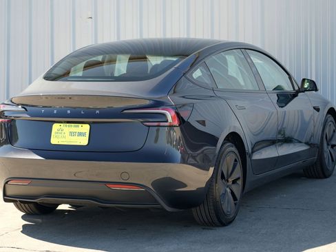 Used 2024 Tesla Model 3 Long Range image 56